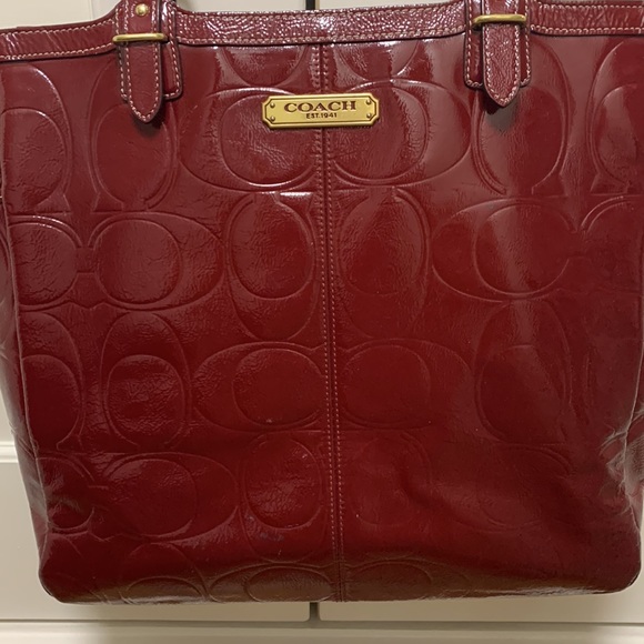 Coach - Picture 3 of 3